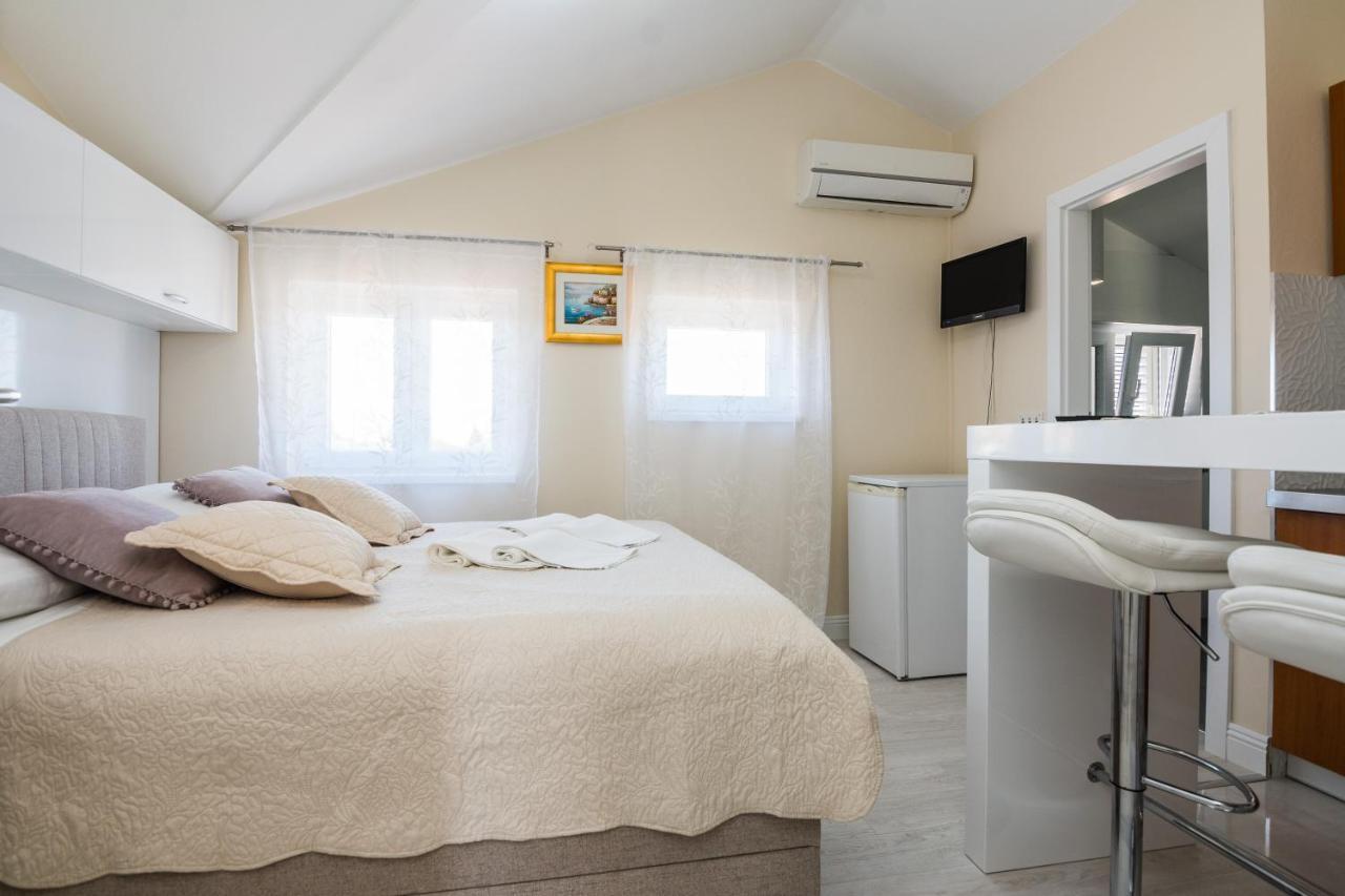 Apartments Medanic - Private Pool Privlaka  Εξωτερικό φωτογραφία