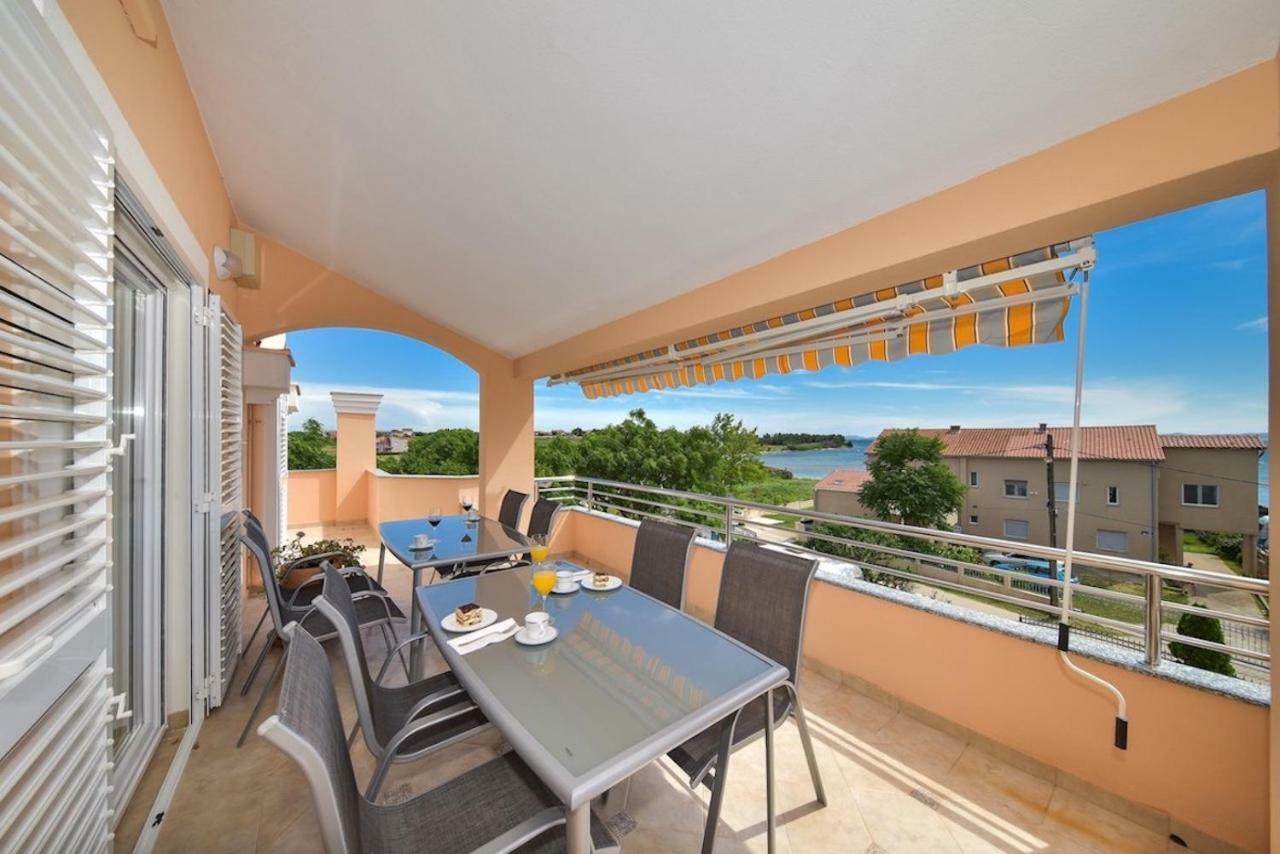 Apartments Medanic - Private Pool Privlaka  Εξωτερικό φωτογραφία