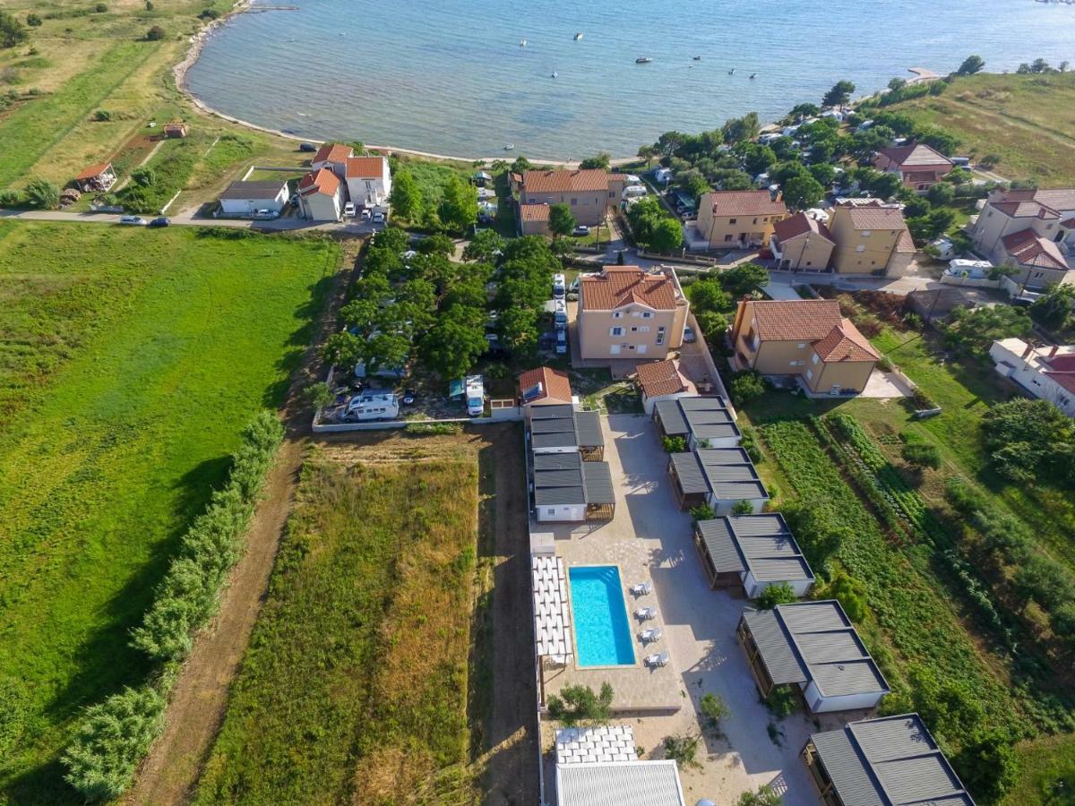 Apartments Medanic - Private Pool Privlaka  Εξωτερικό φωτογραφία